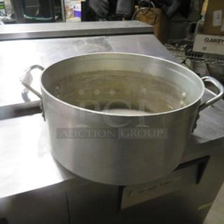 One 18 Quart Aluminum Stock Pot.