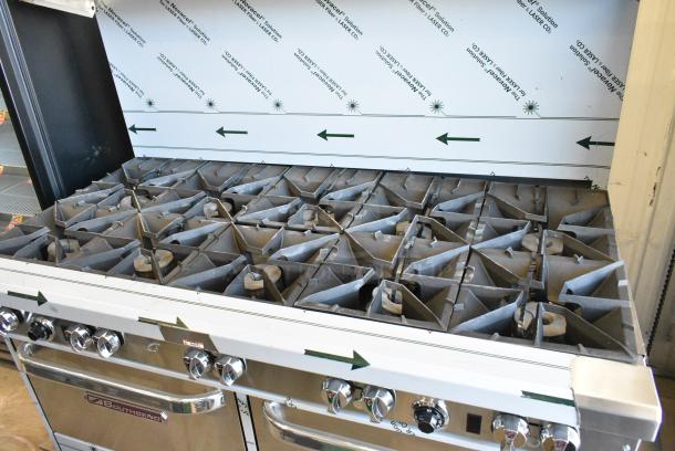 BRAND NEW SCRATCH AND DENT! 2023 Southbend 4601DD Stainless Steel Commercial Propane Gas Powered 10 Burner Range w/ 2 Ovens, Back Splash and Over Shelf. - Image 5 of 10