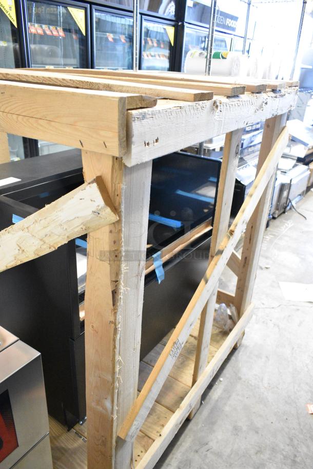 BRAND NEW IN CRATE! Structural Concepts Oasis CO3324R Black 36" Shallow Depth Undercounter Air Curtain Merchandiser. 120 Volts, 1 Phase. Tested and Working! - Image 2 of 5