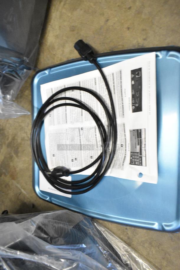 BRAND NEW IN BOX! 2017 Hobart HTi Metal Commercial Countertop Scale. 120/208-240 Volts, 1l Phase. Tested and Working! - Image 6 of 28