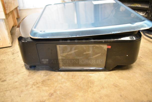 BRAND NEW IN BOX! 2017 Hobart HTi Metal Commercial Countertop Scale. 120/208-240 Volts, 1l Phase. Tested and Working! - Image 8 of 28