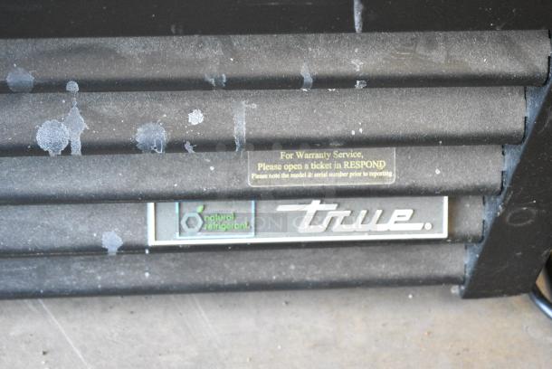 2018 True GDM-72-HC Metal Commercial 3 Door Reach In Cooler Merchandiser w/ Poly Coated Racks. 115 Volts, 1 Phase. Tested and Working! - Image 2 of 7
