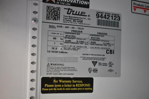 2018 True GDM-49F-HC Metal Commercial 2 Door Reach In Freezer Merchandiser w/ Poly Coated Racks. 115/208-230 Volts, 1 Phase. Tested and Working! - Image 6 of 6