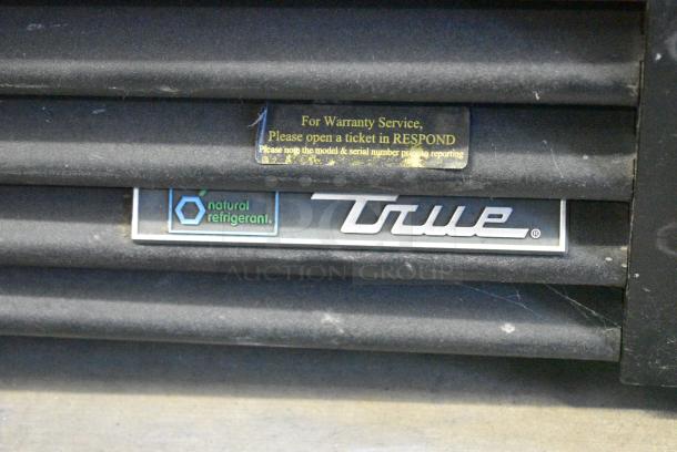 2018 True GDM-72-HC Metal Commercial 3 Door Reach In Cooler Merchandiser w/ Poly Coated Racks. 115 Volts, 1 Phase. Tested and Working! - Image 3 of 8