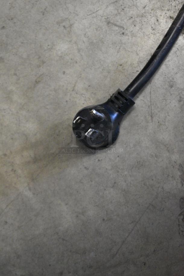 2019 True T-23F-HC Stainless Steel Commercial Single Door Reach In Freezer on Commercial Casters. 115 Volts, 1 Phase. Tested and Working! - Image 4 of 6