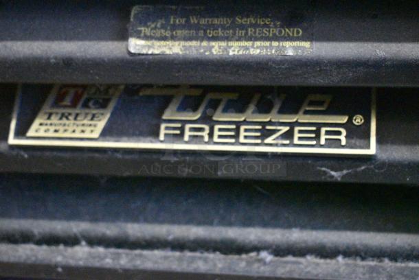 True GDM-72F-HC Metal Commercial 3 Door Reach In Freezer Merchandiser w/ Poly Coated Racks. 115/208-230 Volts, 1 Phase. Tested and Working! - Image 3 of 8