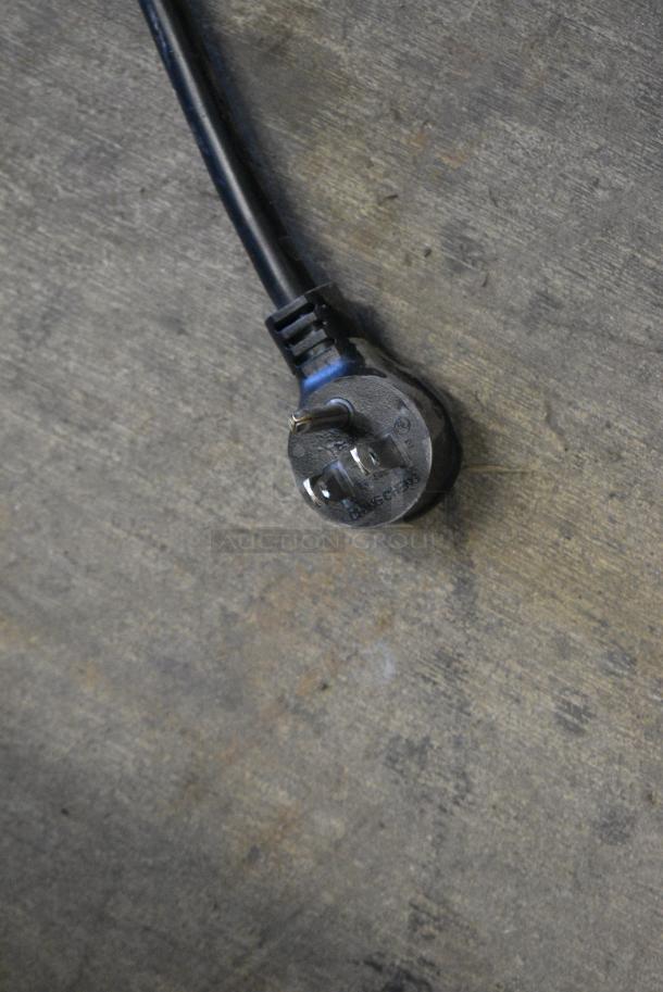 2019 True T-23F-HC Stainless Steel Commercial Single Door Reach In Freezer on Commercial Casters. 115 Volts, 1 Phase. Tested and Working! - Image 6 of 6