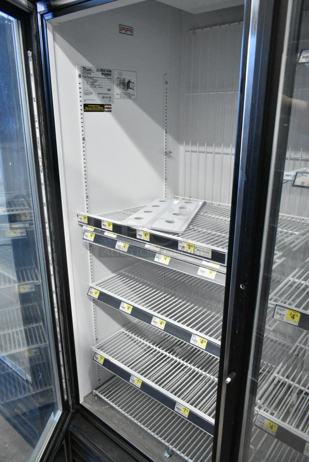 True GDM-49F-LD Metal Commercial 2 Door Reach In Freezer Merchandiser w/ Poly Coated Racks. 115/208-230 Volts, 1 Phase. Tested and Working! - Image 5 of 7