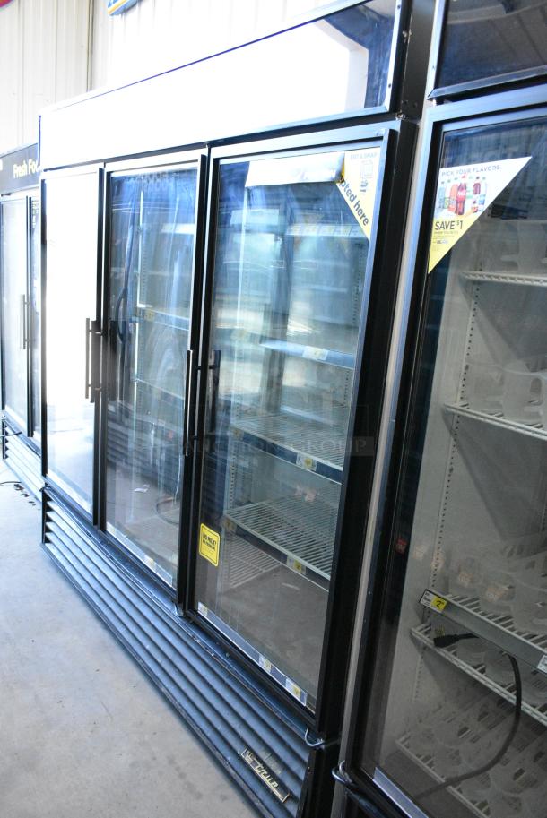 True GDM-72-LD Metal Commercial 3 Door Reach In Cooler Merchandiser w/ Poly Coated Racks. 115 Volts, 1 Phase. Tested and Working! - Image 2 of 7