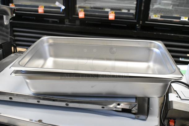 2 BRAND NEW SCRATCH AND DENT! 4070049 Choice Full Size 4" Deep 24 Gauge Anti-Jam Stainless Steel Steam Table / Hotel Pan. 2 Times Your Bid! - Image 1 of 4