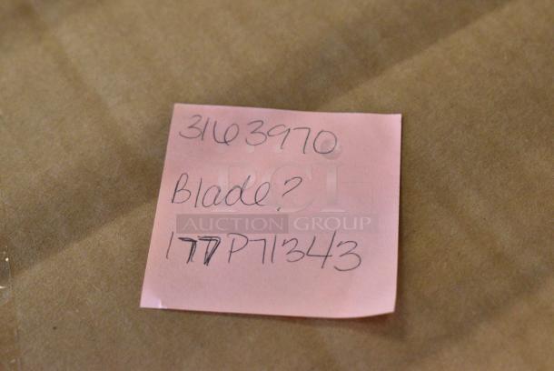 BRAND NEW SCRATCH AND DENT! Avantco 177P71343 13" Blade for SL713MAN and SL713A - Image 4 of 4