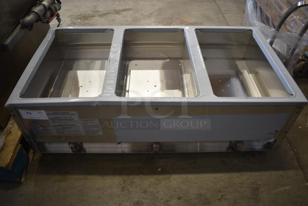 BRAND NEW SCRATCH AND DENT! ServIt 423GST3WELP GST-3WE-LP Three Pan Open Well Liquid Propane Steam Table with Undershelf - 10,500 BTU - Image 1 of 7