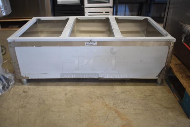 BRAND NEW SCRATCH AND DENT! ServIt 423GST3WELP GST-3WE-LP Three Pan Open Well Liquid Propane Steam Table with Undershelf - 10,500 BTU - Image 7 of 7
