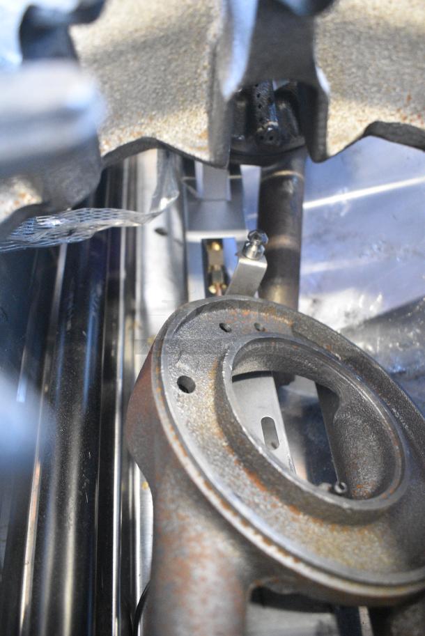 BRAND NEW SCRATCH AND DENT! Garland Stainless Steel Commercial Countertop Natural Gas Powered 4 Burner Range. - Image 6 of 9