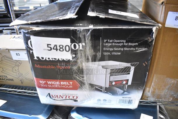 BRAND NEW SCRATCH AND DENT! Avantco 184T140 Stainless Steel Commercial 10" Wide Conveyor Toaster with 3" Opening. 300 Slices per Hour. 120 Volts, 1 Phase. - Image 2 of 15
