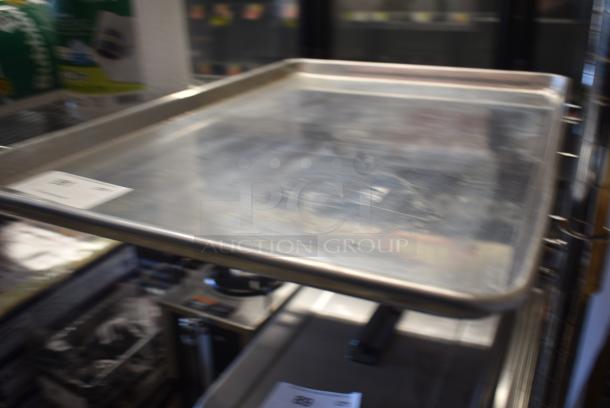 BRAND NEW SCRATCH AND DENT! Metal Full Size Baking Pan. - Image 3 of 3