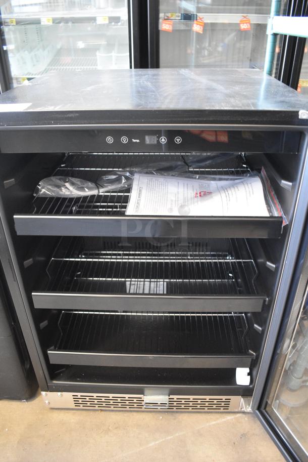 BRAND NEW SCRATCH AND DENT! Whynter BBR-148SB 24 inch Built-In 140 Can Undercounter Stainless Steel Beverage Refrigerator. 115 Volts, 1 Phase. Tested and Working! - Image 5 of 9