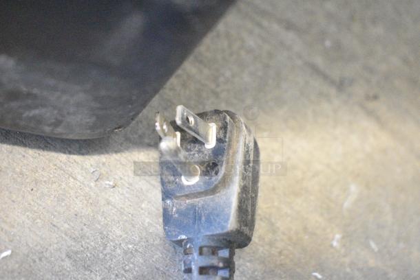 General Electric GE ADEL45LYL1 45 Pint Dehumidifier. 115 Volts, 1 Phase. - Image 6 of 6