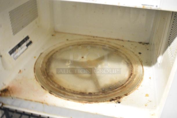 General Electric GE JES1039BJ Countertop Microwave Oven. 120 Volts, 1 Phase. - Image 4 of 6