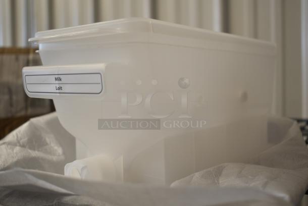 BRAND NEW SCRATCH AND DENT! Clear Poly Hopper - Image 3 of 6