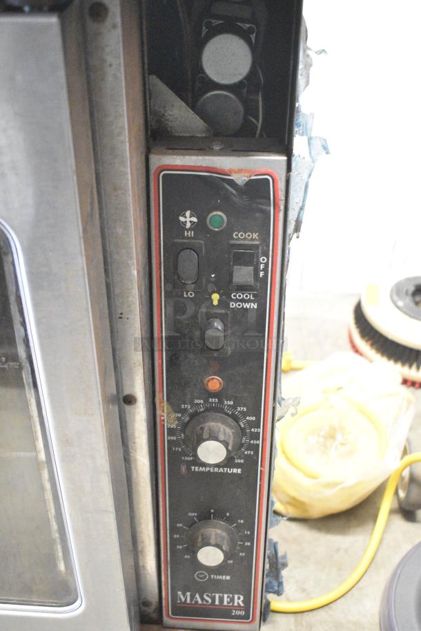 Garland Master 200 Stainless Steel Commercial Natural Gas Powered Full Size Convection Oven w/ View Through Doors, Metal Racks and Thermostatic Controls - Image 4 of 9