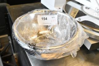 5 BRAND NEW SCRATCH AND DENT! Choice 407SSMXB4 4 Qt. Standard Stainless Steel Mixing Bowl. 5 Times Your Bid!