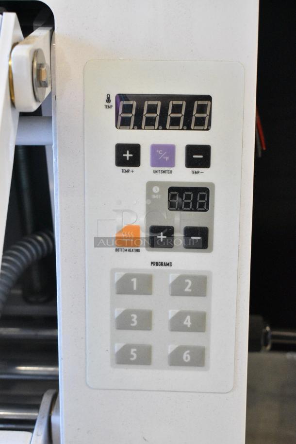BRAND NEW SCRATCH AND DENT! Estella 348DPC18T Metal Commercial Countertop 18" Dual-Heat Manual Clamshell Pizza / Tortilla Dough Press. 240 Volts, 1 Phase. - Image 5 of 7