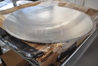 25 BRAND NEW SCRATCH AND DENT! 12418916 American Metalcraft 18916 16" Round Standard Weight Aluminum Pizza Pan Separator. 25 Times Your Bid!