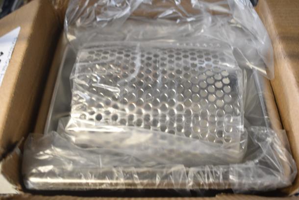 BRAND NEW SCRATCH AND DENT! Choice 176CBS13 Stainless Steel Butter Spreader - Image 4 of 7