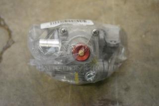 BRAND NEW SCRATCH AND DENT! 683TS11J221110 Robertshaw TS11J-2211-1-0 Safety Valve; 3/8" NPT; Gas In / Out: 3/8"; Pilot In / Out: 1/4"
