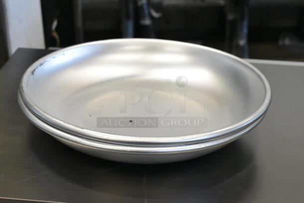 4 BRAND NEW SCRATCH AND DENT! Metal Trays. 4 Times Your Bid! - Image 3 of 5