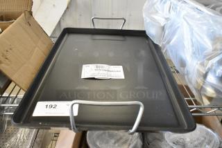 BRAND NEW SCRATCH AND DENT! 247GRIDNSA2B Vigor 15" x 23" Portable Non-Stick Aluminum Griddle