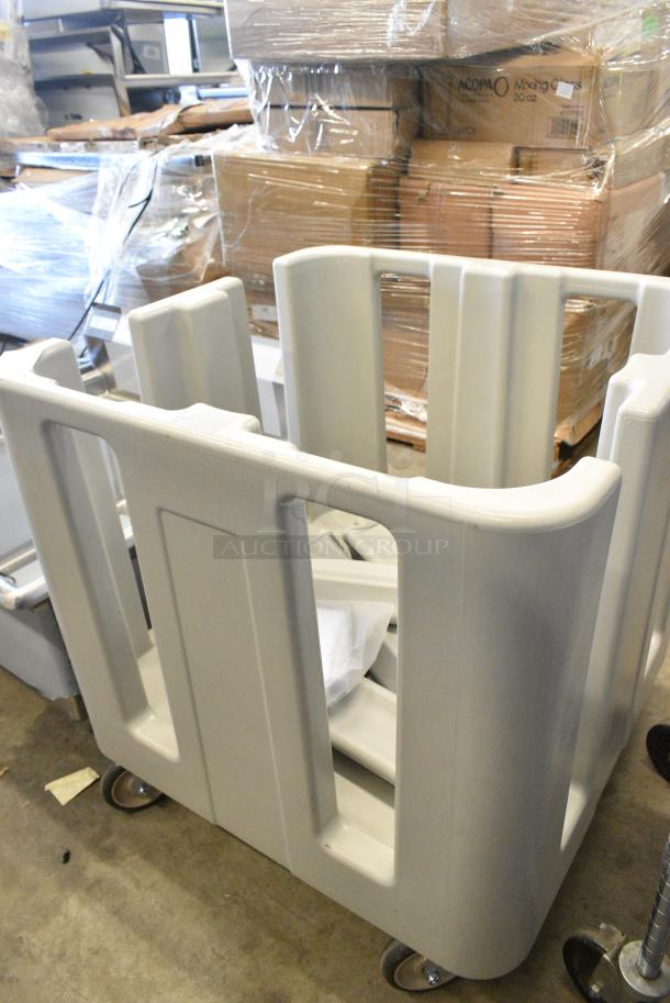 BRAND NEW SCRATCH AND DENT! Noble 274PCDDAGYUC Adjustable "Poker Chip" Dish Dolly - 4/5 Column - Image 4 of 5