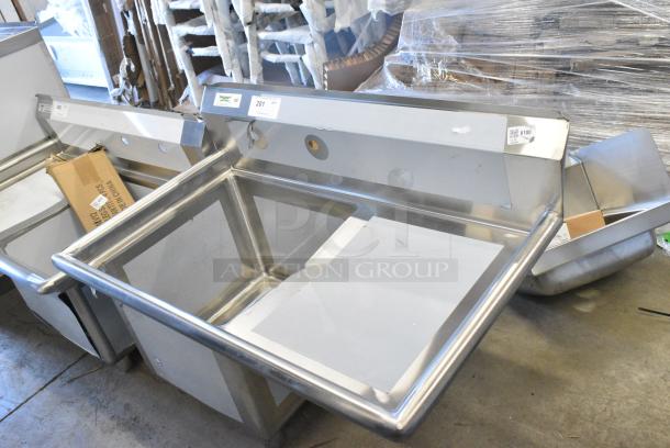 BRAND NEW SCRATCH AND DENT! Regency 600S1181818R Stainless STeel Single Bay Sink w/ Right Side Drain Board. No Legs. - Image 2 of 5