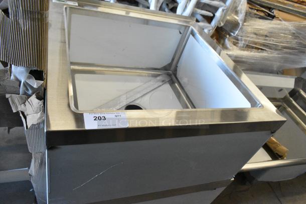 BRAND NEW SCRATCH AND DENT! Regency 600SM242412 29" 16-Gauge Stainless Steel One Compartment Floor Mop Sink - 24" x 24" x 12" Bowl - Image 2 of 4
