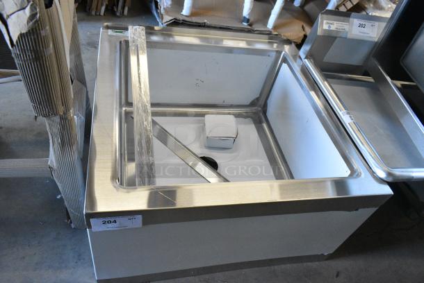 BRAND NEW SCRATCH AND DENT! Regency 600SM242412 29" 16-Gauge Stainless Steel One Compartment Floor Mop Sink - 24" x 24" x 12" Bowl - Image 1 of 6