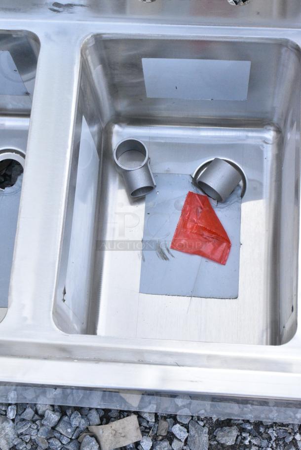 BRAND NEW SCRATCH AND DENT! Regency 600B3101413L 3 Bowl Underbar Sink with Drainboard - 48" x 18 3/4" - Left Drainboard - Image 6 of 9