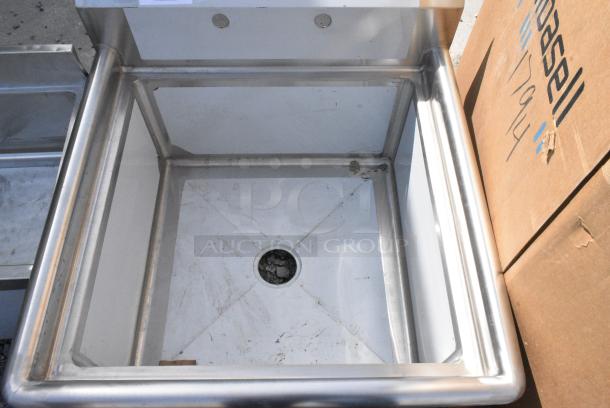 BRAND NEW SCRATCH AND DENT! Steelton 522CS12424 29 1/2" 18-Gauge Stainless Steel One Compartment Commercial Sink without Drainboard - 24" x 24" x 12" Bowl. No Legs. - Image 4 of 5
