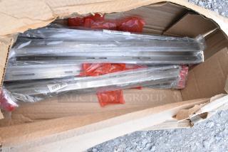 BRAND NEW SCRATCH AND DENT! Regency 600ZBRKT24 24" Z-Bracket for 24" Wide Tables - 2/Set