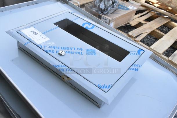 BRAND NEW SCRATCH AND DENT! Bobrick Stainless Steel Dispenser - Image 3 of 6