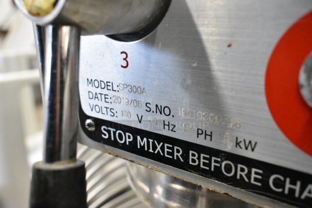 2019 Omcan SP300A Metal Commercial Floor Style 30 Quart Planetary Dough Mixer w/ Stainless Steel Mixing Bowl, Bowl Guard, Paddle and Whisk Attachments. 110 Volts, 1 Phase. Tested and Working! - Image 10 of 14