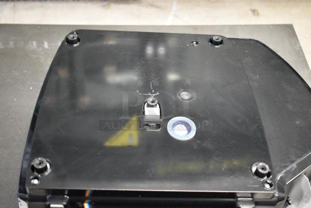 BRAND NEW IN BOX! 2017 Hobart HTi Metal Commercial Countertop Scale. 120/208-240 Volts, 1l Phase. Tested and Working! - Image 13 of 26