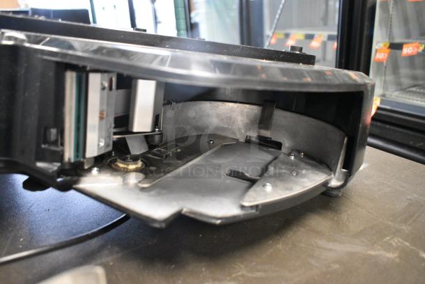 BRAND NEW IN BOX! 2017 Hobart HTi Metal Commercial Countertop Scale. 120/208-240 Volts, 1l Phase. Tested and Working! - Image 16 of 28