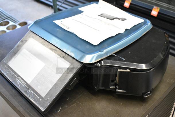 BRAND NEW IN BOX! 2017 Hobart HTi Metal Commercial Countertop Scale. 120/208-240 Volts, 1l Phase. Tested and Working! - Image 19 of 28