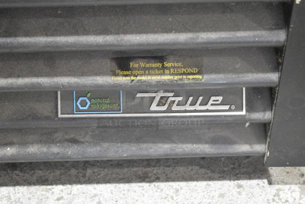 2019 True GDM-23F-HC Metal Commercial Single Door Reach In Freezer Merchandiser w/ Poly Coated Racks. 115 Volts, 1 Phase. Tested and Working! - Image 3 of 5