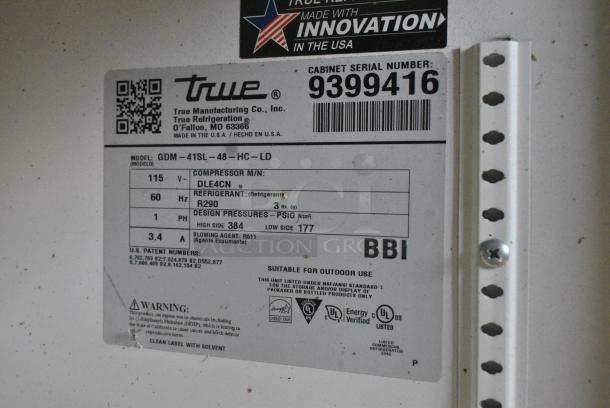 2018 True GDM-41SL-48-HC-LD Metal Commercial 2 Door Reach In Cooler Merchandiser w/ Poly Coated Racks. 115 Volts, 1 Phase. Tested and Working! - Image 7 of 7
