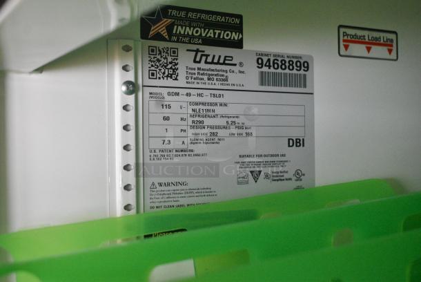 2018 True GDM-49-HC Metal Commercial 2 Door Reach In Cooler Merchandiser w/ Poly Coated Racks. 115 Volts, 1 Phase. Tested and Working! - Image 6 of 6