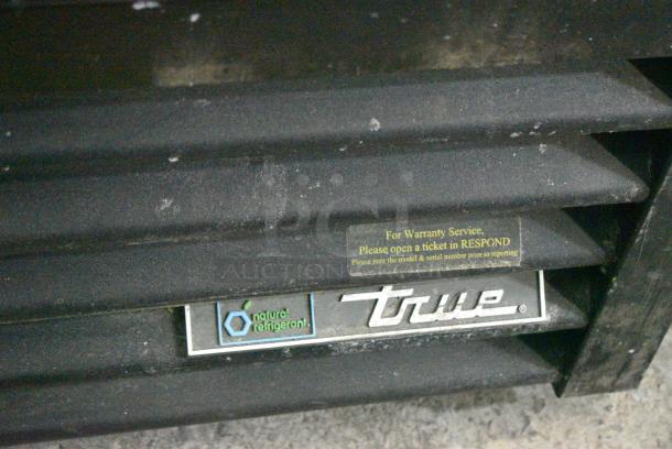 2018 True GDM-72F-HC Metal Commercial 3 Door Reach In Freezer Merchandiser w/ Poly Coated Racks. 115/208-230 Volts, 1 Phase. Tested and Working! - Image 3 of 8
