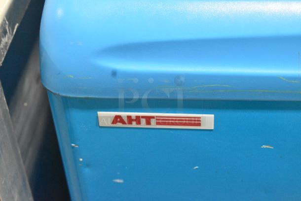 AHT RIO S 100 Metal Commercial 2 Door Chest Freezer Merchandiser w/ Baskets on Commercial Casters. 115 Volts, 1 Phase. Tested and Working! - Image 6 of 7