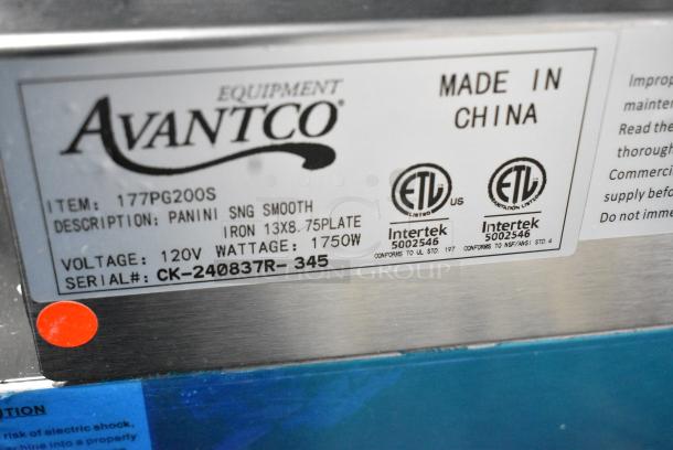 BRAND NEW SCRATCH AND DENT! 2024 Avantco 177PG200S Commercial Panini Sandwich Grill with Smooth Plates and 13 3/8" x 8 3/4" Cooking Surface. 120 Volts, 1 Phase. Tested and Working! - Image 4 of 5